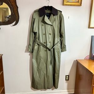 Vintage Burberrys’ Women’s Trench Coat